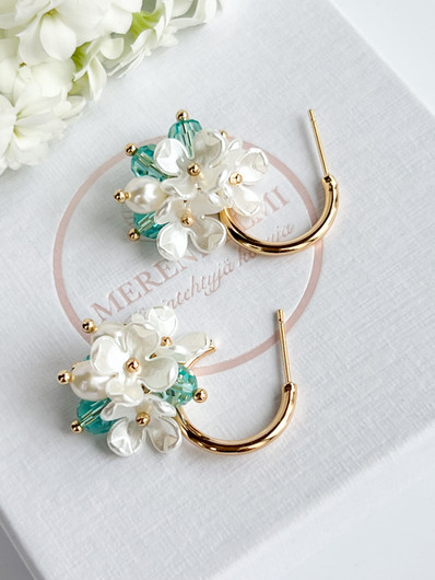 Evelyn korvakorut (Light Turquoise Shimmer)
