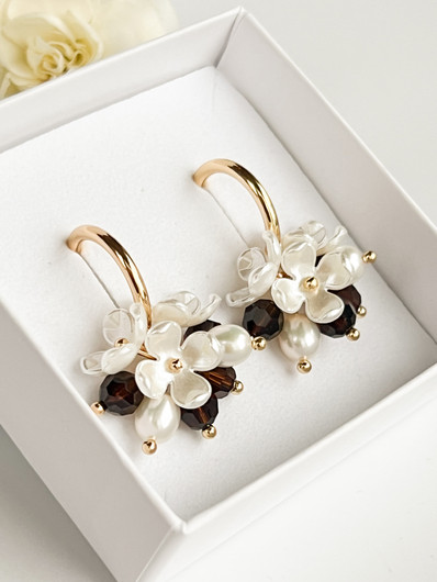 Evelyn Mocca korvakorut 