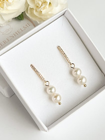 Caelia korvakorut  makeanveden helmillä