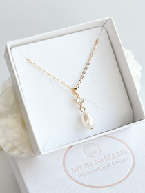 Zirkonia kaulakoru makeanveden helmellä