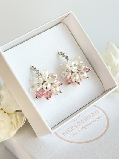 Daira Silver Rose korvakorut