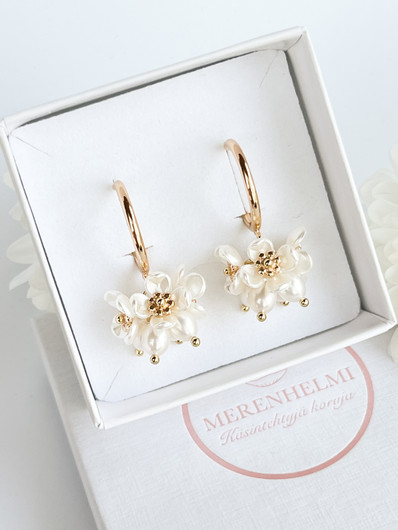 Evelyn Floral korvakorut 