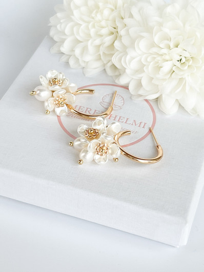 Evelyn Floral korvakorut 