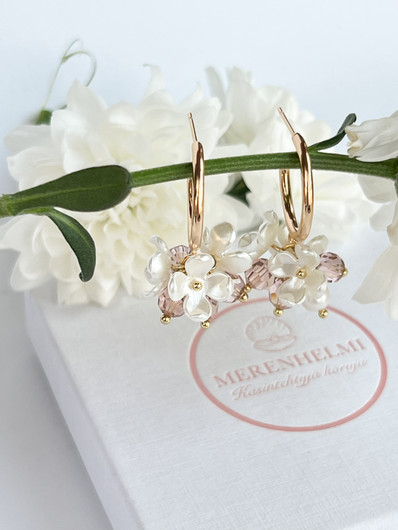 Evelyn korvakorut (Vintage Rose )