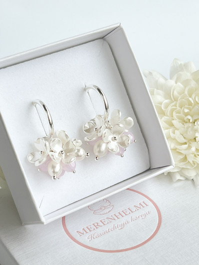 Evelyn silver korvakorut ( Rose Water Opal )