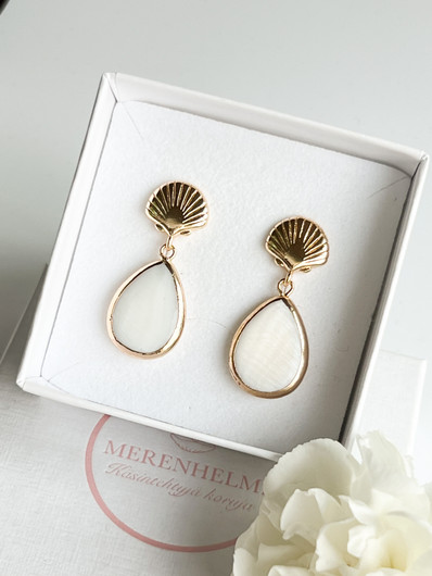 Helmiäishelmi seashell korvakorut