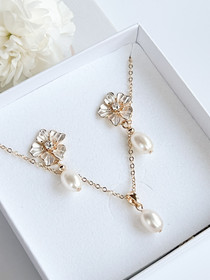 Zirkonia Floral Gold korusetti