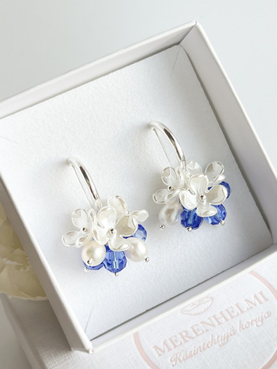 Evelyn silver korvakorut ( sapphire blue )