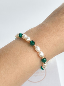 Kristallihelmi rannekoru makeanveden helmillä