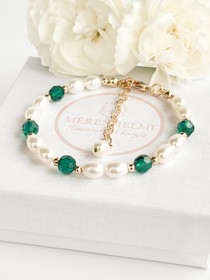 Kristallihelmi rannekoru makeanveden helmillä