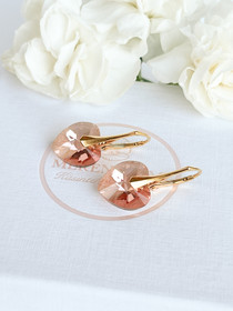 Evie Gold kristallisydän korvakorut.