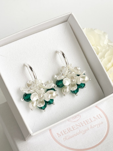 Evelyn silver korvakorut ( Emerald )