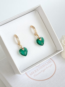 Kristallisydän Emerald cubic zirkonia korvakorut.