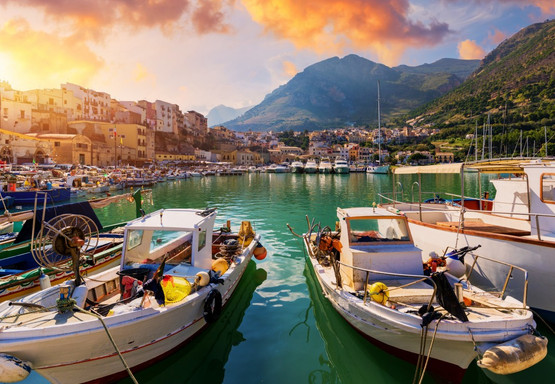 Port and Fishing Boats - Sicily, 1000 palaa