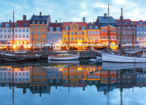 Nyhavn by Nightfall - Copenhagen, 500 palaa