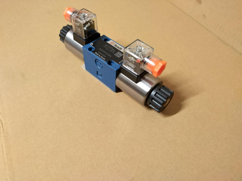 Cetop 3/NG 6 sähkösuuntaventtiili 4/3 E-kara 24v