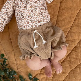 Pehmeä 4mm kuminauha, valkoinen