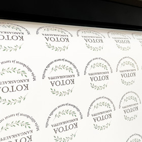 4cm Tarrat omalla logolla / tekstillä  alk. 50 kpl