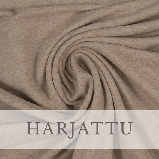 Harjattu Meleerattu Joustocollege: Hiekka