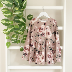 Trikoo: Ruusutarha, Latte