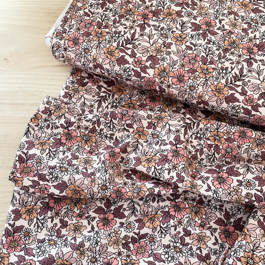 Trikoo: Vintage Flowers, Vaaleanpunainen