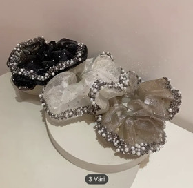 Big Festive scrunchie