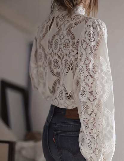 White Lace pitsipaita