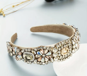 Royal Latte beigen värinen kimaltava hiuspanta