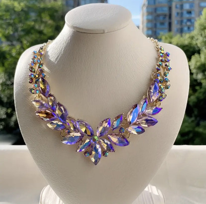 Purple Diamonds kaulakoru