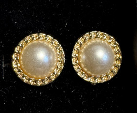 Small but Lovely korvakorut