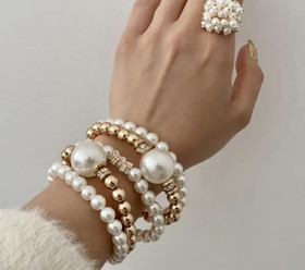 DO YOU SEE MY PEARLS (rannekorut)