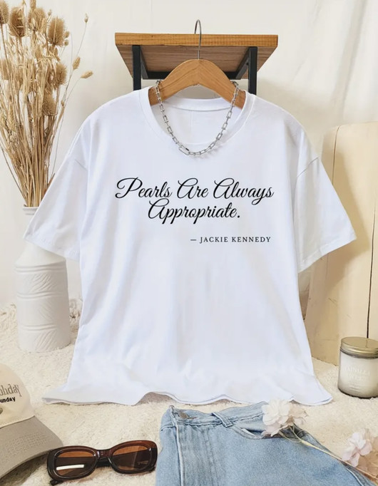 My T-shirt valkoinen T-paita jossa musta teksti 