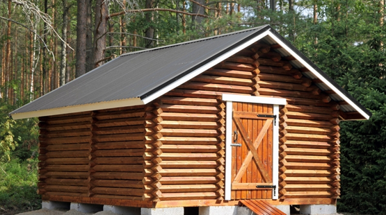 Puuliiteri neliöhirrestä 4x4 m, harja- tai pulpettikatto