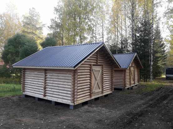 Puuliiteri neliöhirrestä 4x4 m, harja- tai pulpettikatto