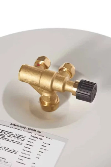 Lämminvesivaraaja OSO Versa V100, 2 kW