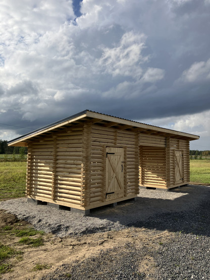Parilato neliöhirrestä 3x9 m, harja- tai pulpettikatto