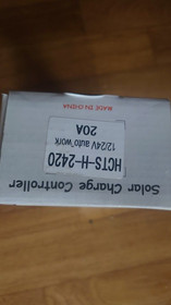 Aurinkosähköjärjestelmän lataussäädin / akkulaturi (controller) 20A, 12V tai 24V, käyttämätön