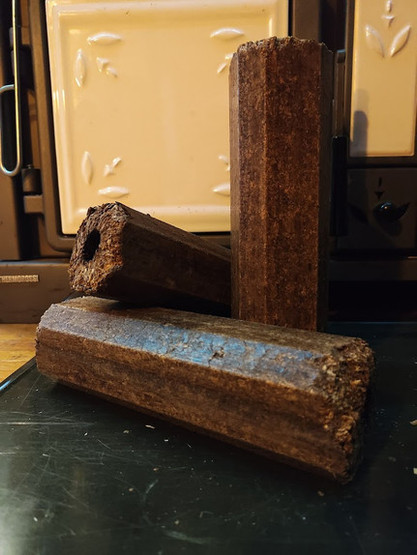 PINI-KAY brikettiklapi 450 kg, hinta sis. kotiintoimituksen Oulun alueelle