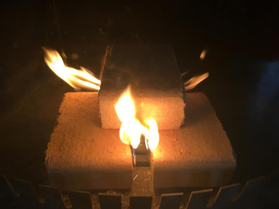 Ekologinen HOT-puubriketti / koivu 960 kg eurolava kaikkiin tulisijoihin