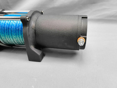 Runva Mönkijä 12v Sähkövinssi 4500lbs (2041kg) 4.5p Dyneema köydellä