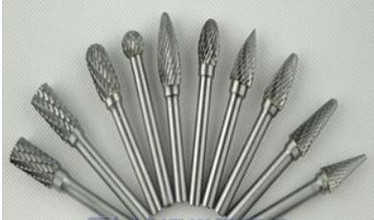 Kovametalliviila lieriö 12mm