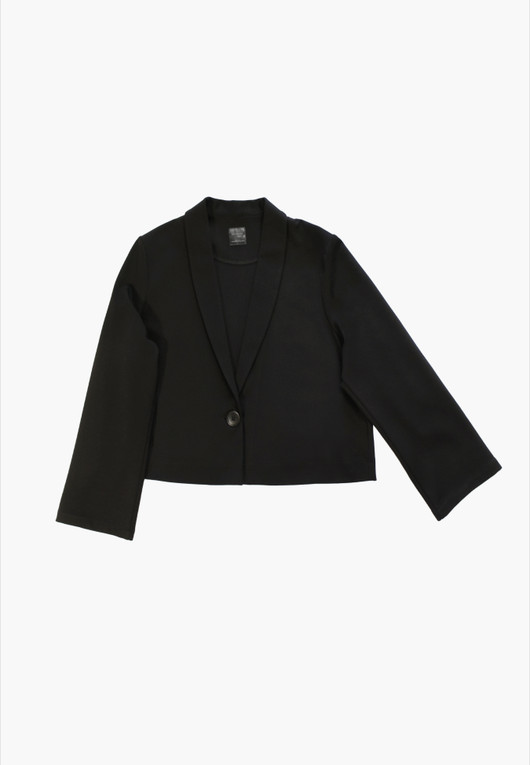 saimi_black_jacket