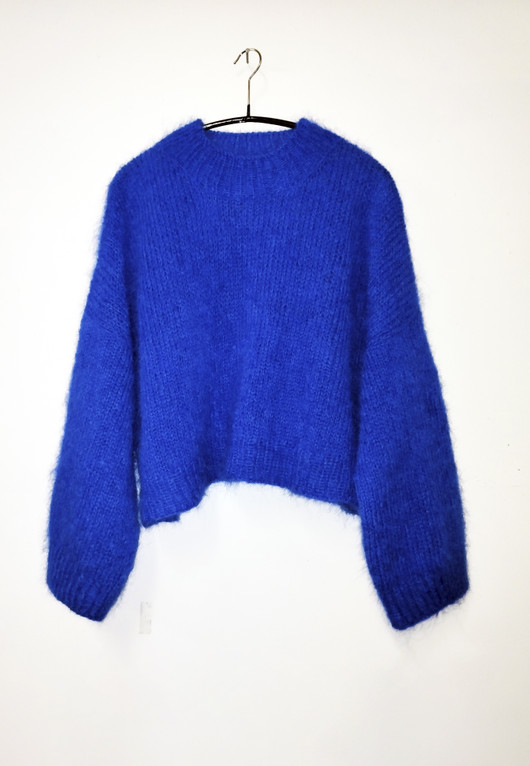 eletricblue-mohair-knit