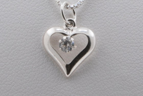 D I A - Sydän riipus, keltakulta ( kuvassa hop. )