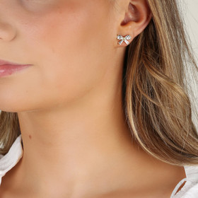 Snö of Sweden- Envy bow ear, korvakorut