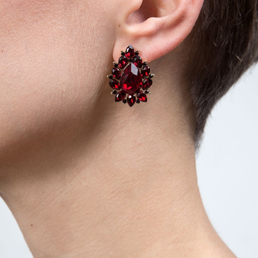 Snö of Sweden- Cream small drop ear. USEITA VÄREJÄ!