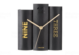 Karlsson- Kirja, pöytäkello. USEITA VÄREJÄ!