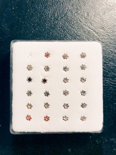 Korutuote Oy- Nenäkoru, hopea