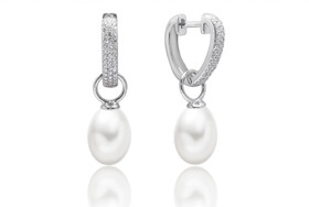 Gaura Pearls- Helmikorvakorut, hopea ja makeanvedenhelmi