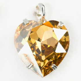 Rantanen Oy- Sydän. Swarovski, riipus. Hopea. USEITA VÄREJÄ!